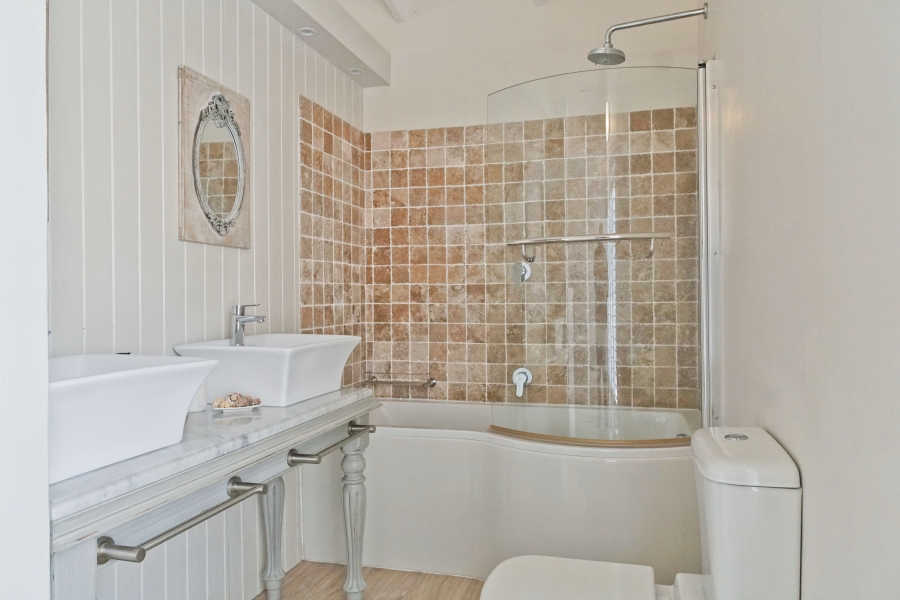 4 Bedroom Property for Sale in Winterstrand Eastern Cape